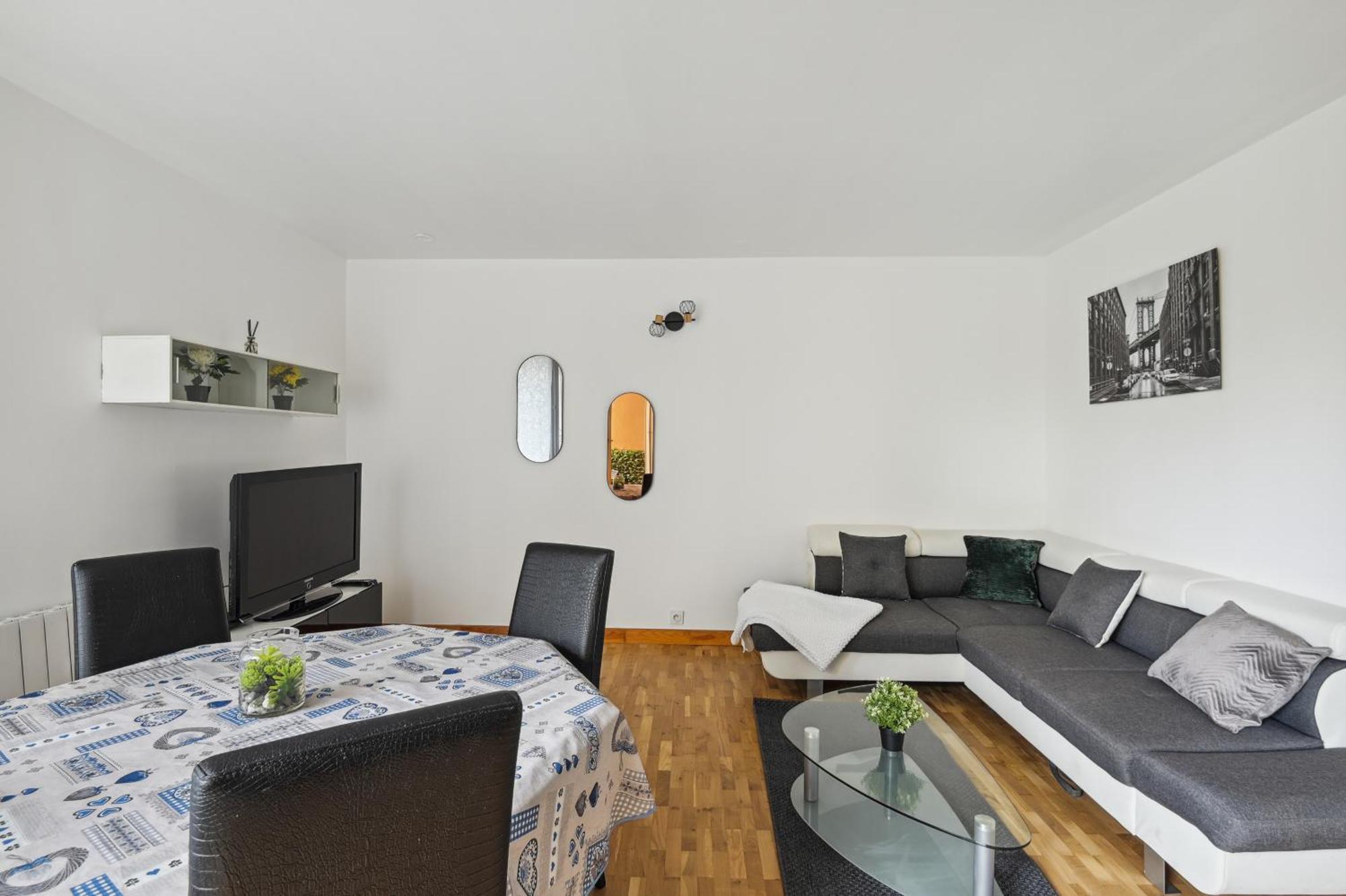 "Joie De Vivre" - Parisian Spacious & Charming Flat Asnieres-sur-Seine Exterior photo